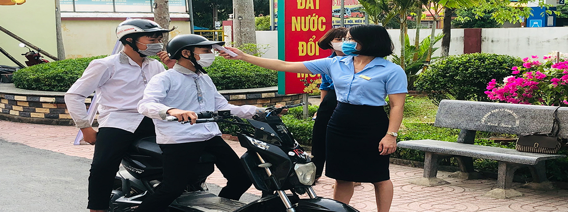 TRƯỜNG TRUNG CẤP NGHỀ HÀ TĨNH ĐÓN HỌC SINH MỚI LÀM THỦ TỤC NHẬP HỌC NĂM HỌC 2021 - 2022